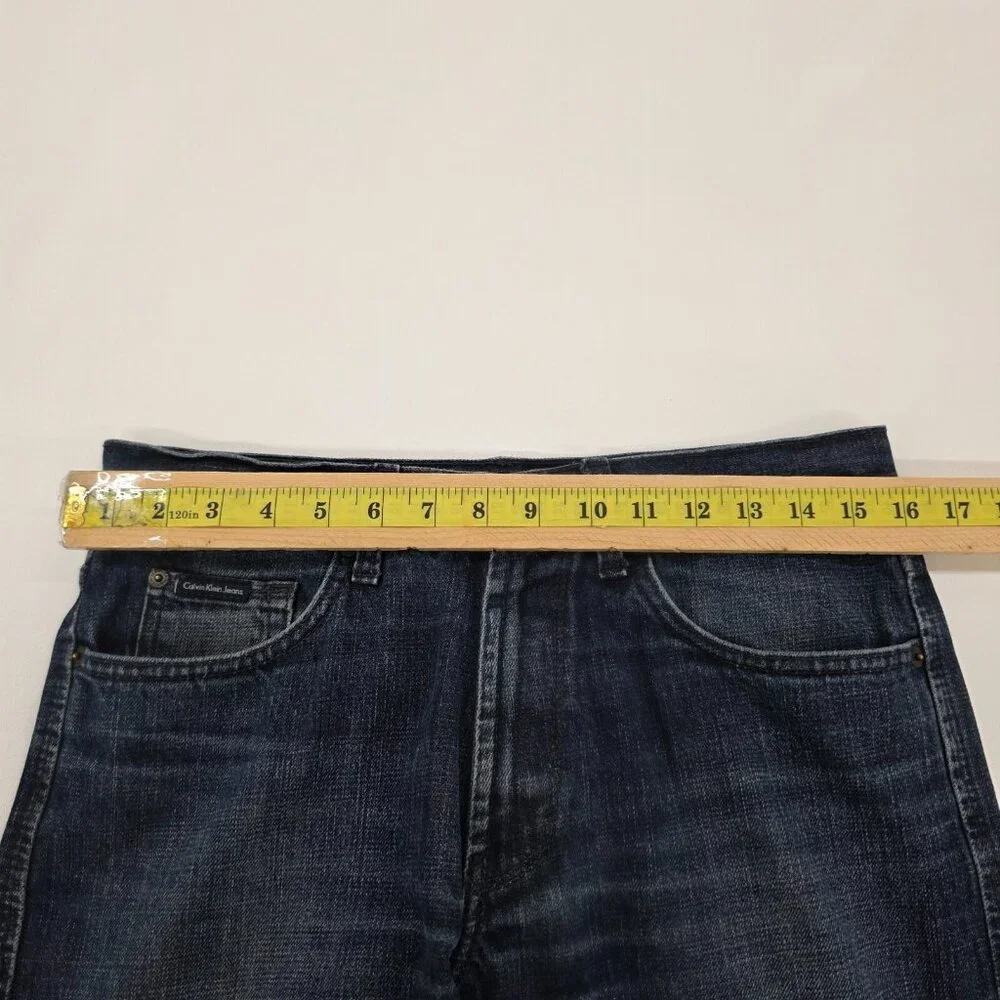 Calvin Klein Jeans Mens 30x32 (Actual 30/29) Straight‎ Leg Med Wash Denim Cotton